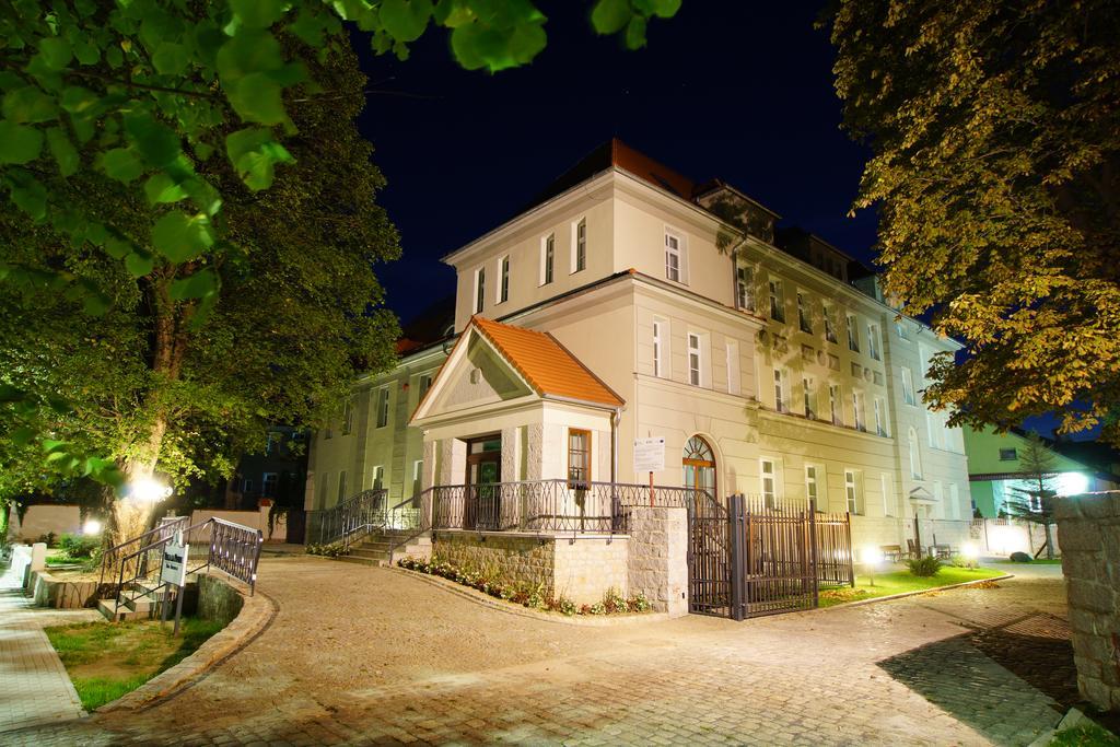 Villa La Pierre Strzegom Exteriér fotografie